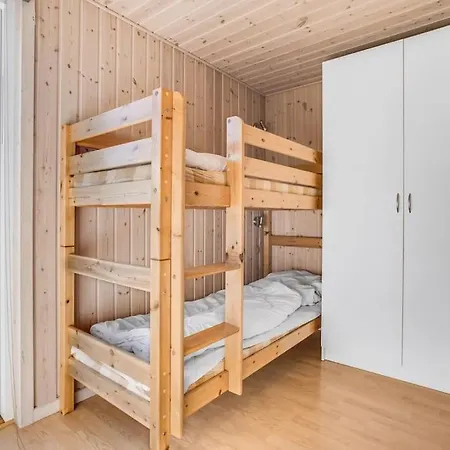 4 Bedrooms And A Beautiful View *