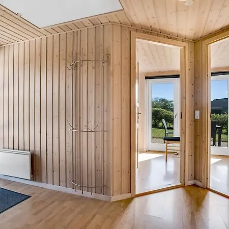 4 Bedrooms And A Beautiful View * Vinderup