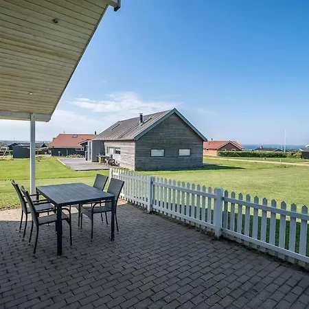 4 Bedrooms And A Beautiful View *